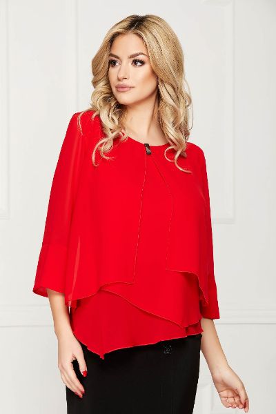 Bluza dama rosie office scurta din voal cu croi larg asimetrica cu accesorii metalice